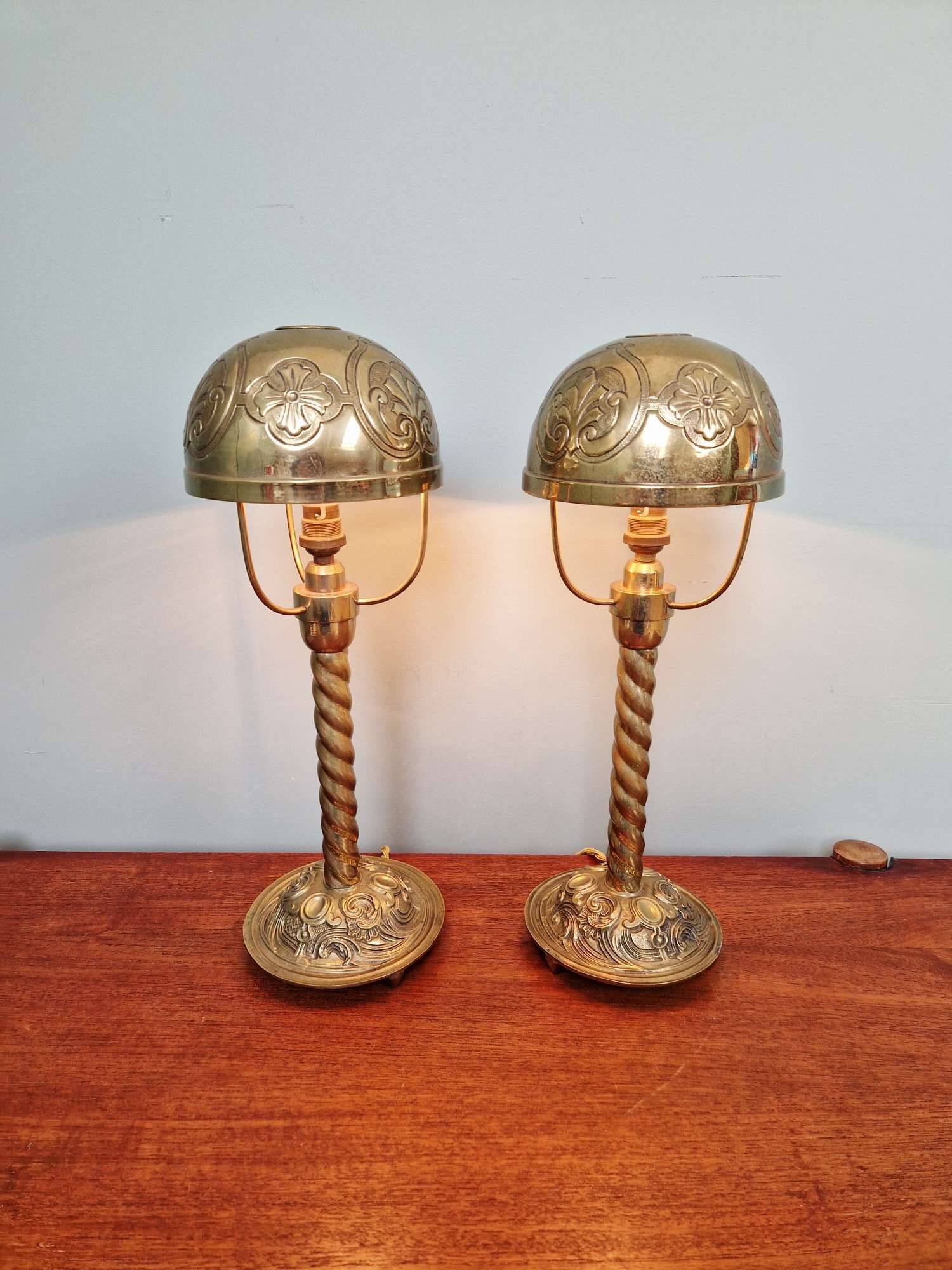 Pair of table lamps in bronze and brass, early 20th century.