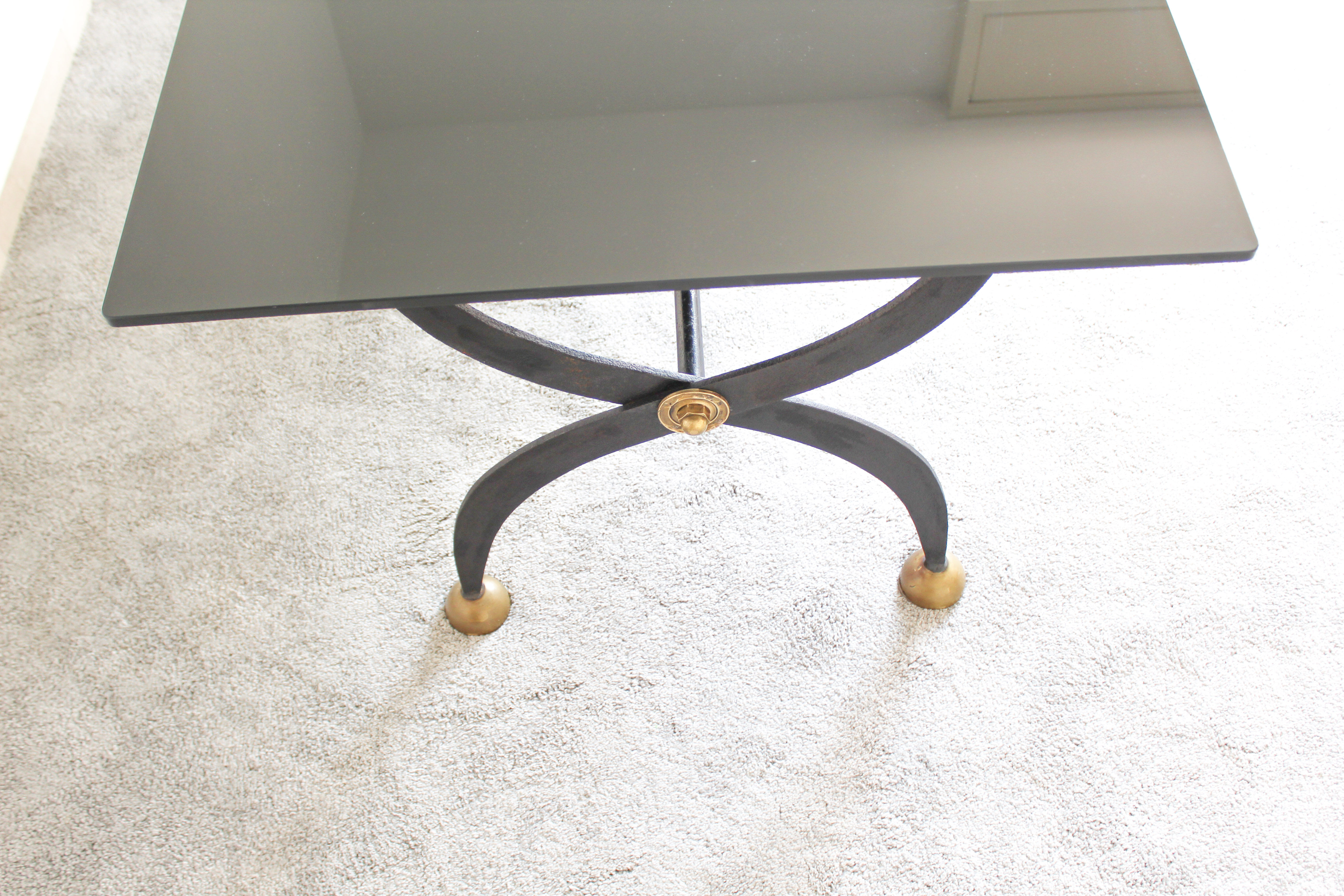 Wrought iron table with black lacquered glass, Italia 1970s
