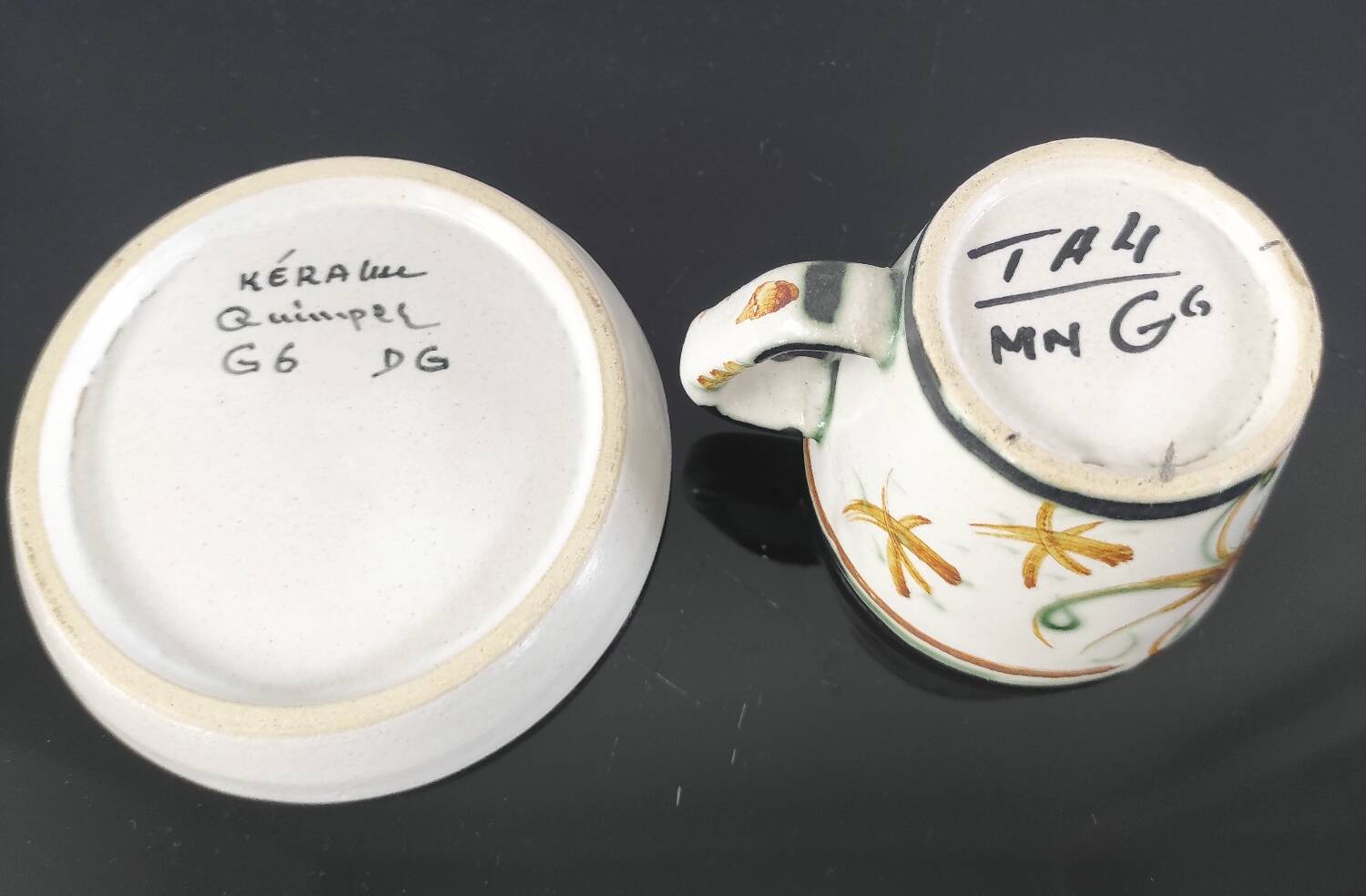 Set of 6 vintage Kéraluc Quimper coffee cups and saucers.