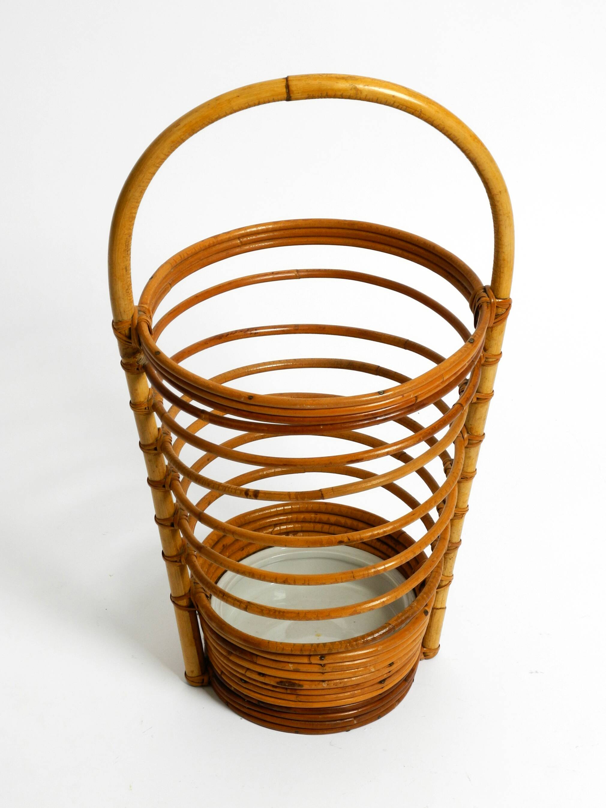 Beautiful rare Italian Mid Century modern bamboo umbrella stand in helix de