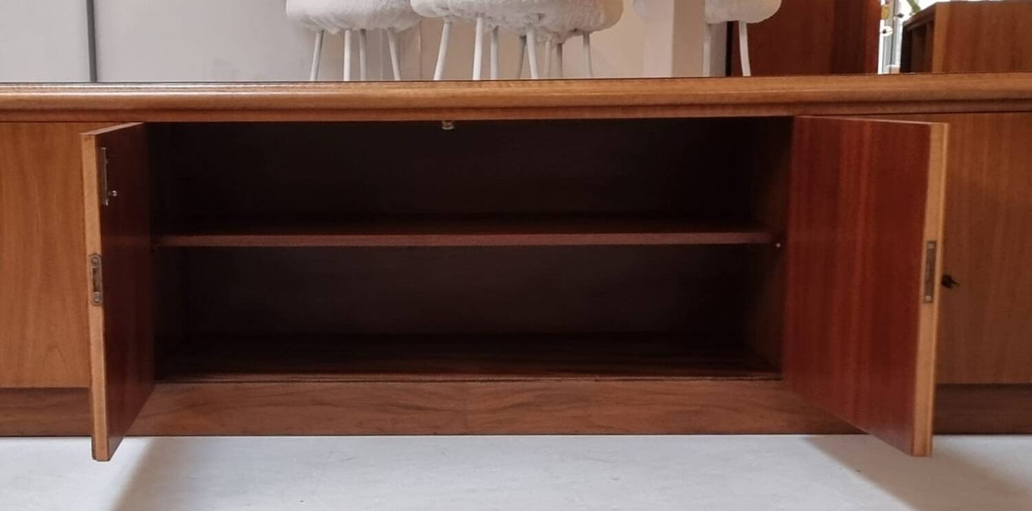 Lowboard du milieu du siècle