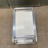 Serving table