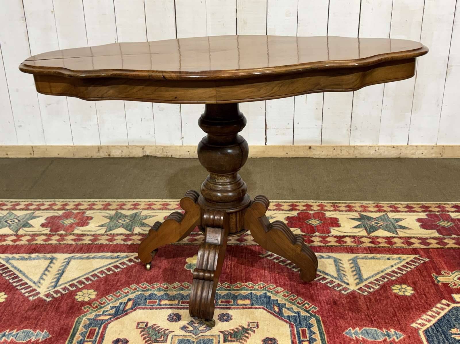 Louis Philippe side table in walnut, late 19th century.