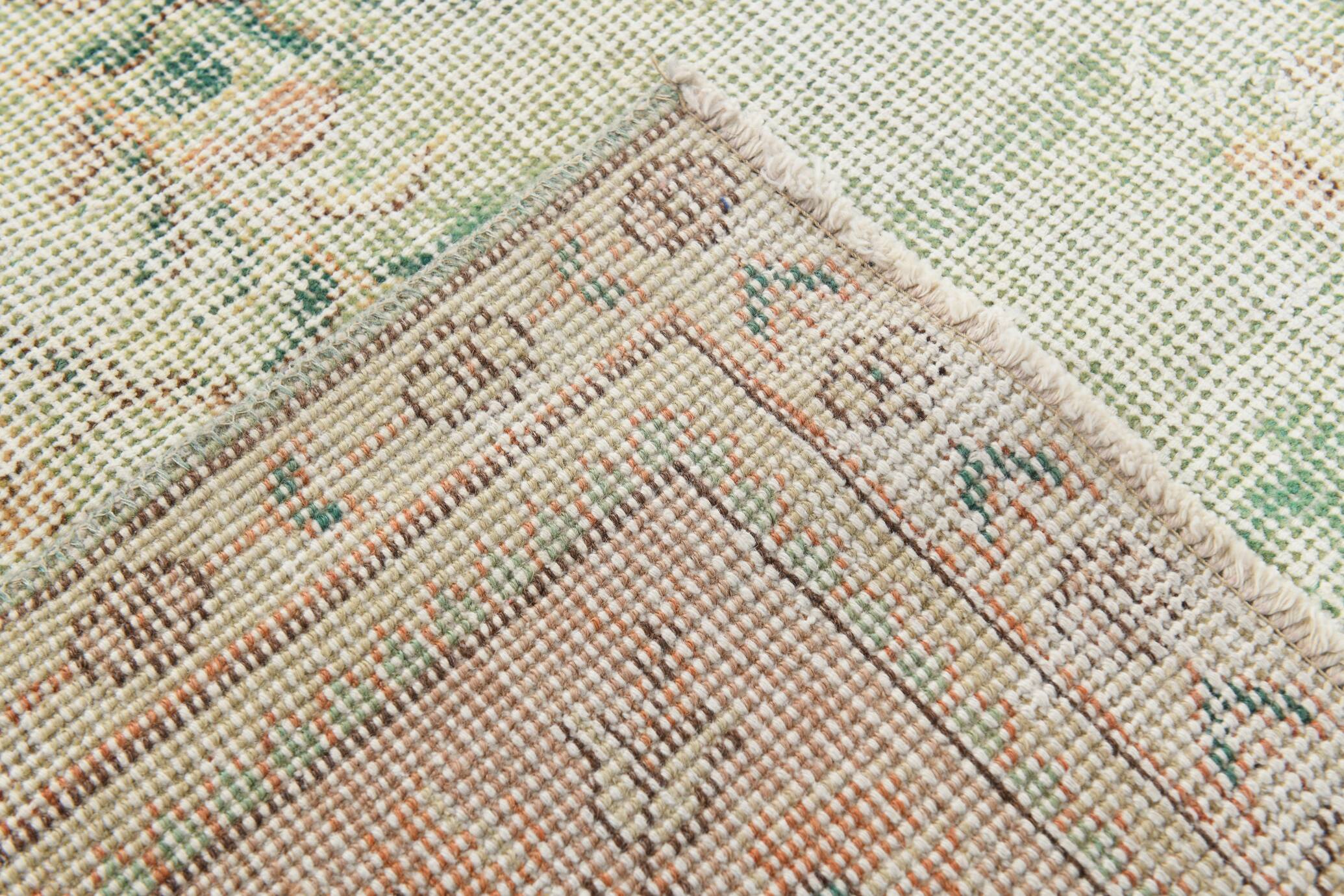 6x10 Peach Beige & Green Soft Wool Vintage Rug, 201x308Cm SK 5621