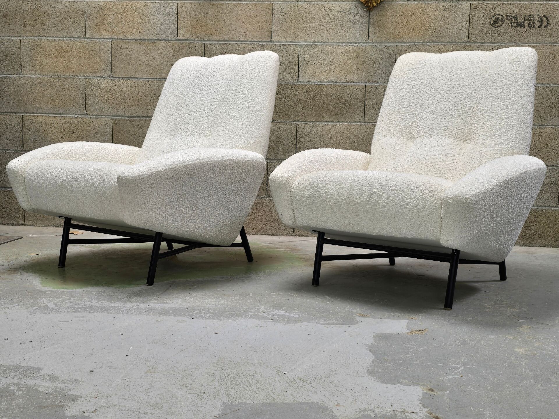 Claude DELOR 1950 vintage design armchairs