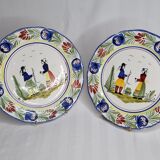 Pair of flat plates HB Quimper, with traditional decoration, 24 cm