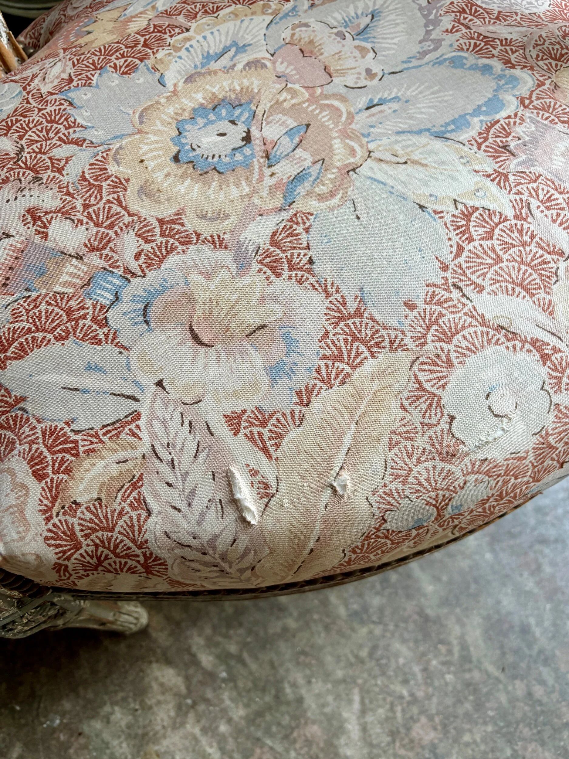 Fauteuil d'époque Louis XVI, tissus indienne n°1