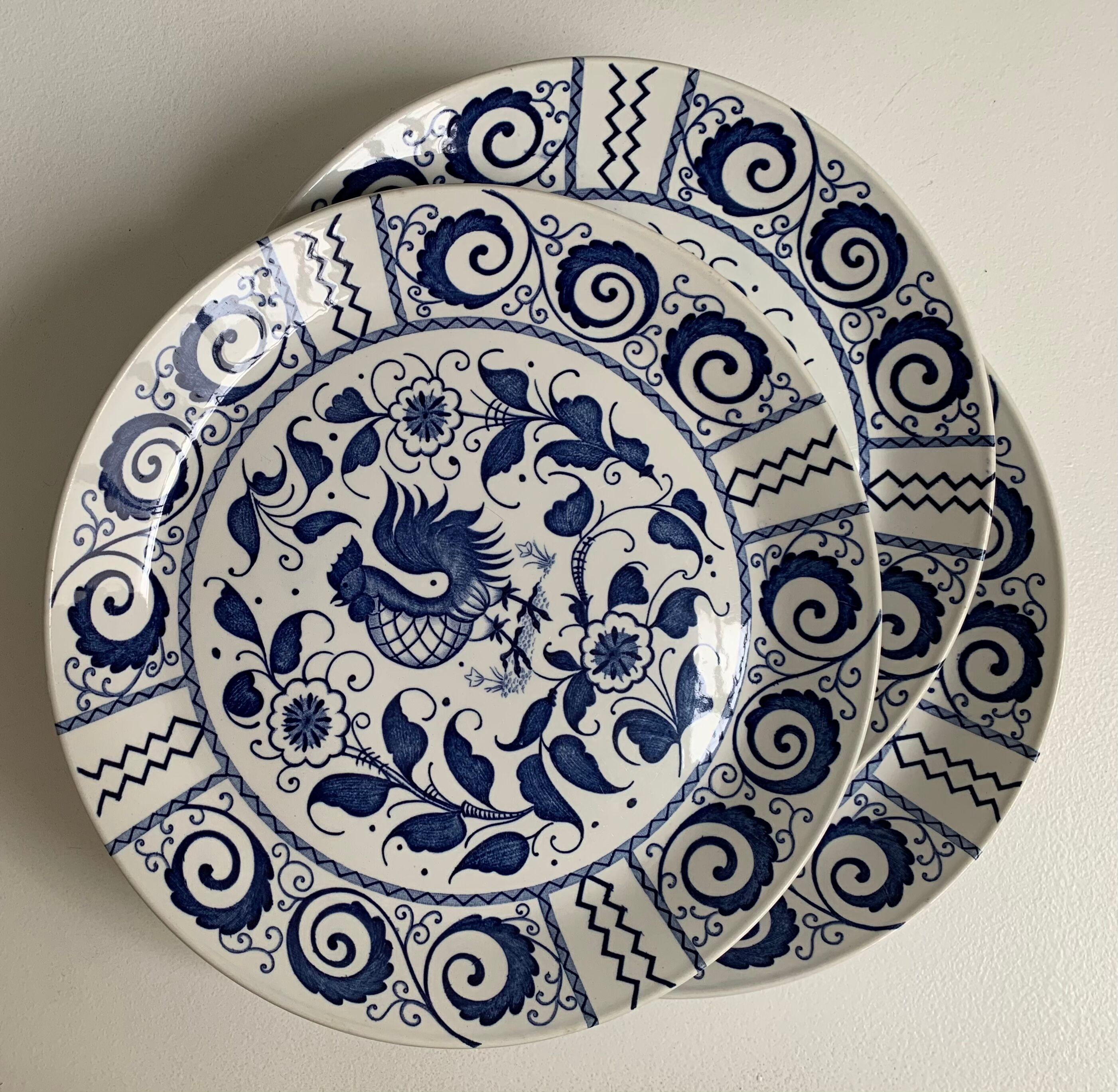 Johnson Brothers Chanticleer blue and white set of 3 plates