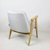 Fauteuil Modèle 366 Bouclé Beige par Józef Chierowski, 1970s