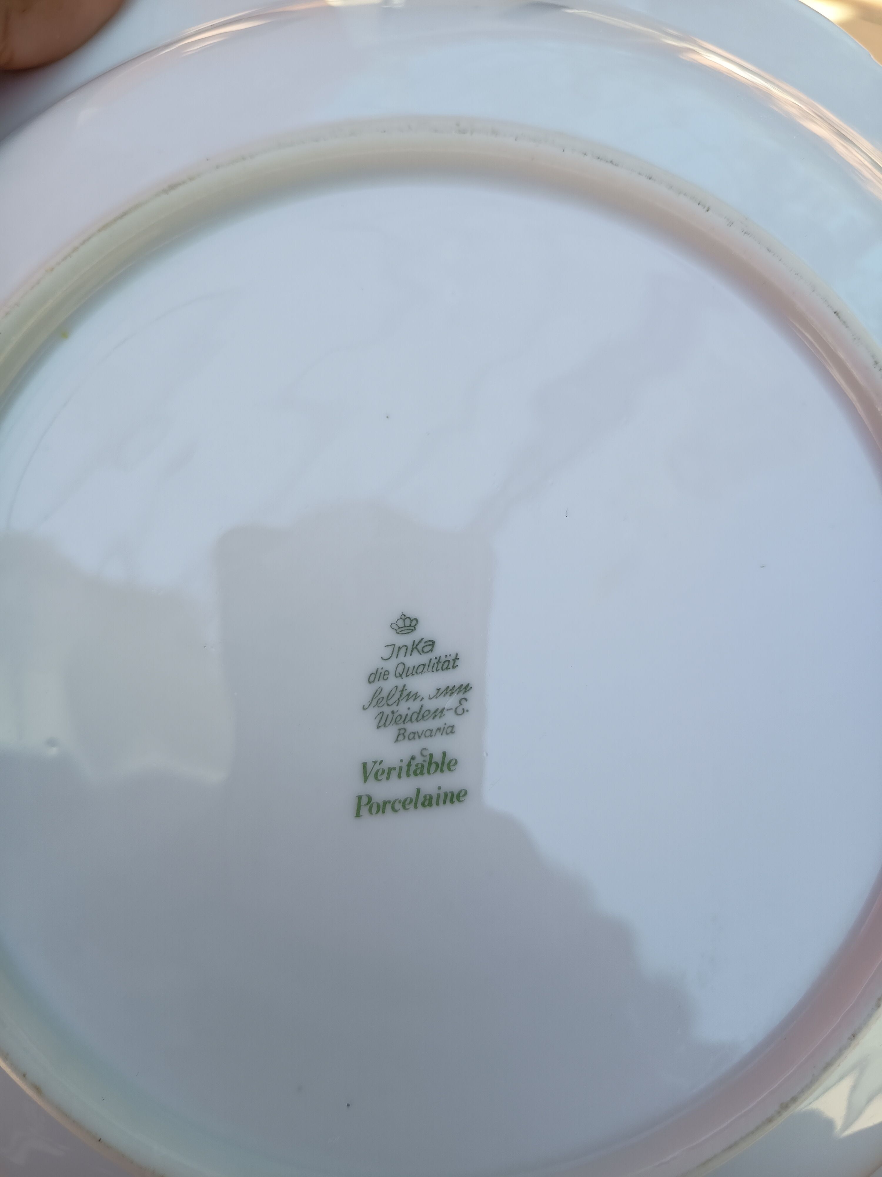 Serving dish
