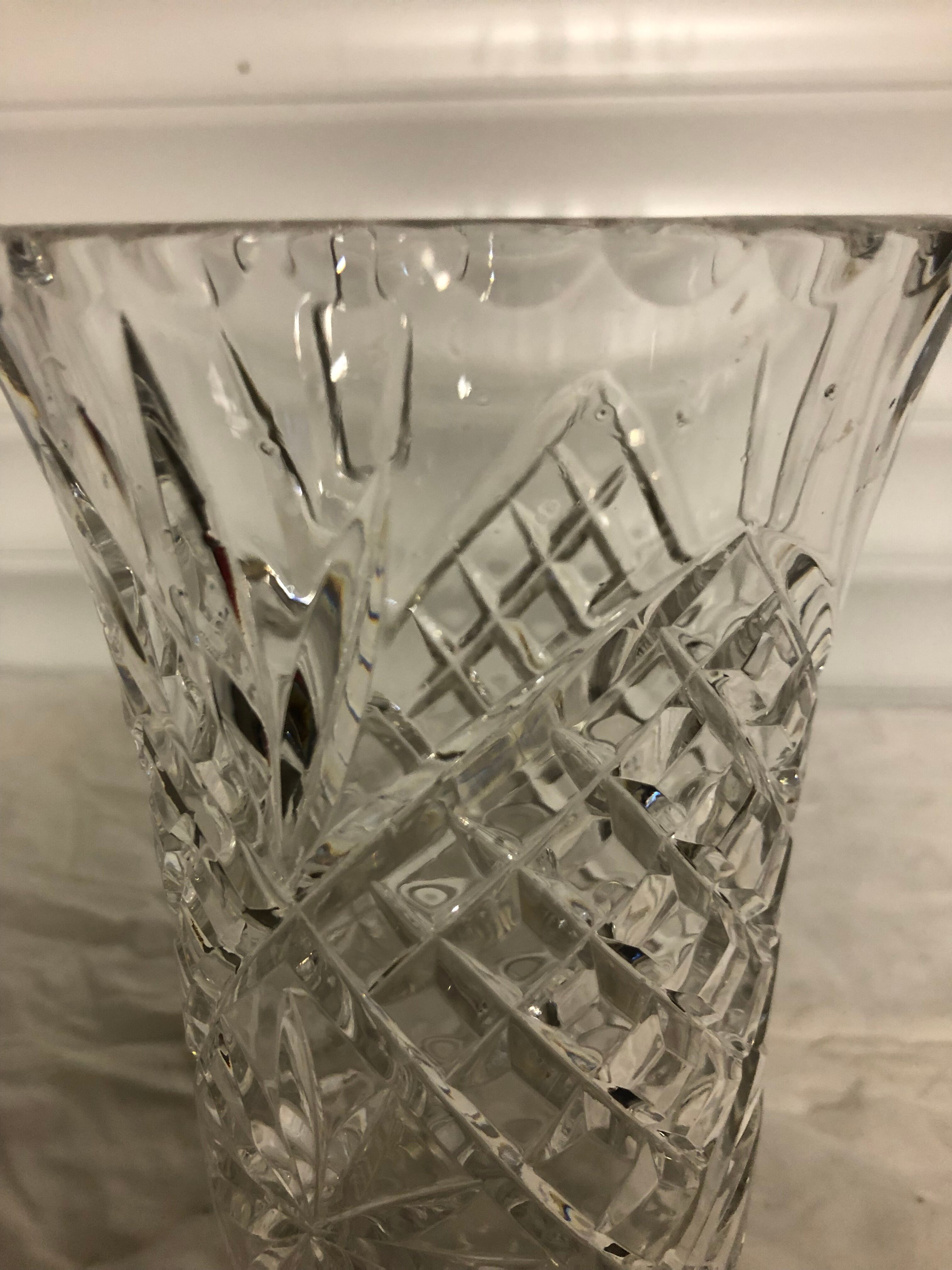Vintage vase in chiseled crystal