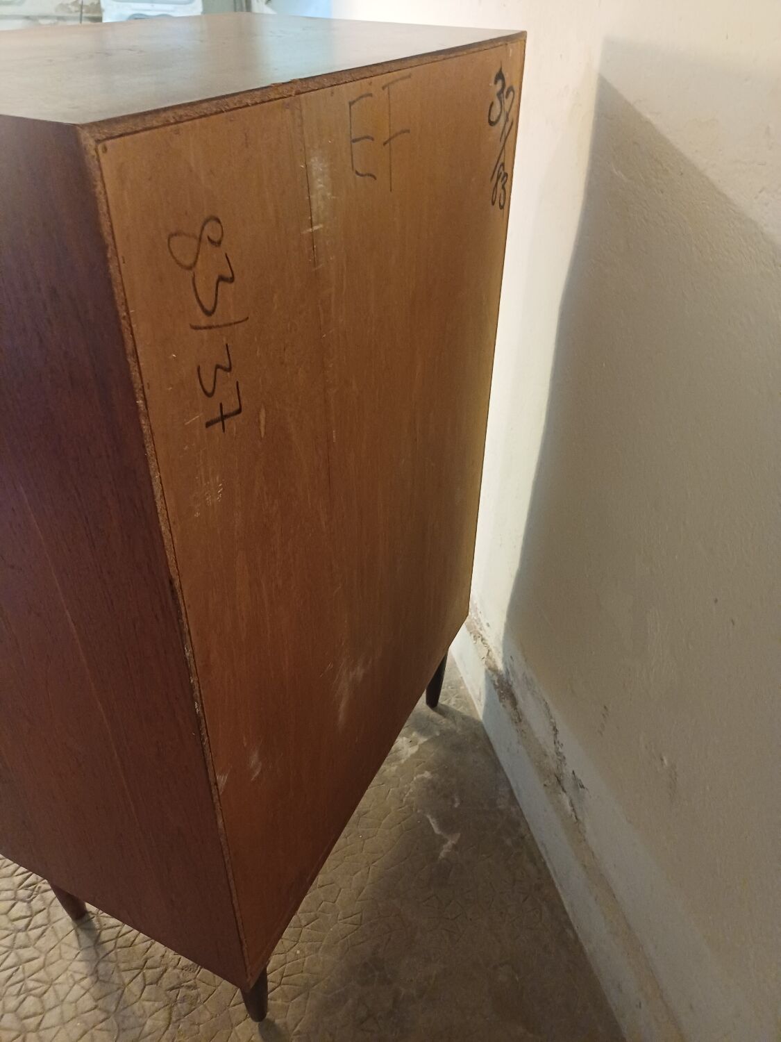 Scandinavian chest of drawers