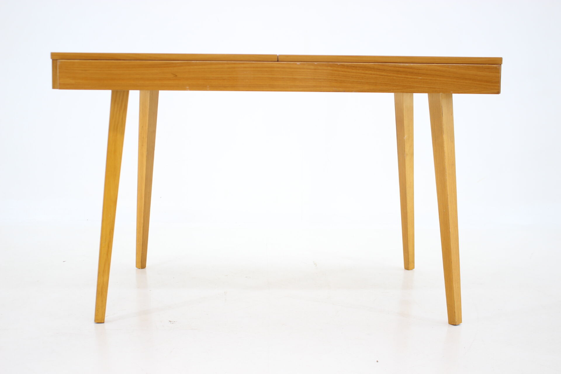 1970s Birch Extendable Dining Desk, Czechoslovakia