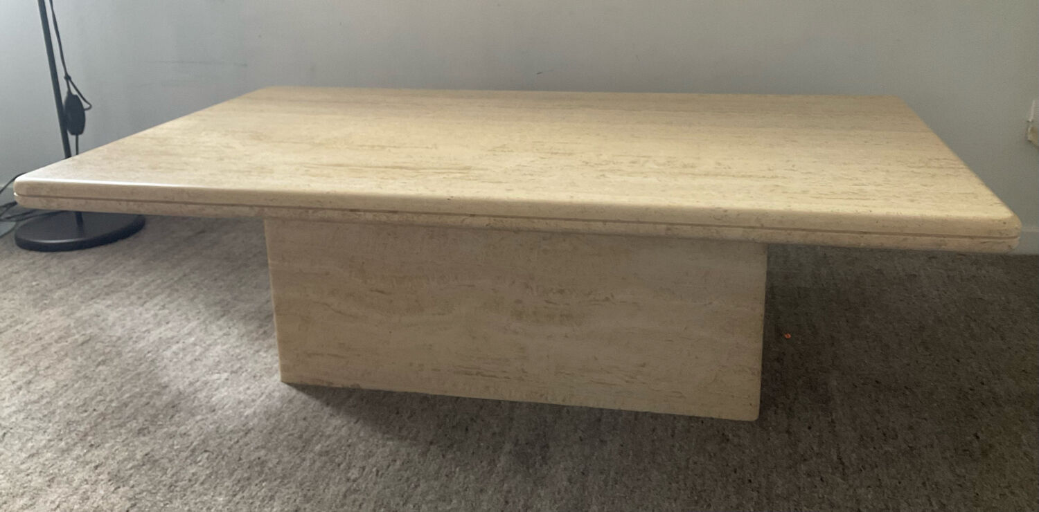 Table basse en travertin des années 70