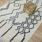 Abstract berber carpet 275 x 148 cm