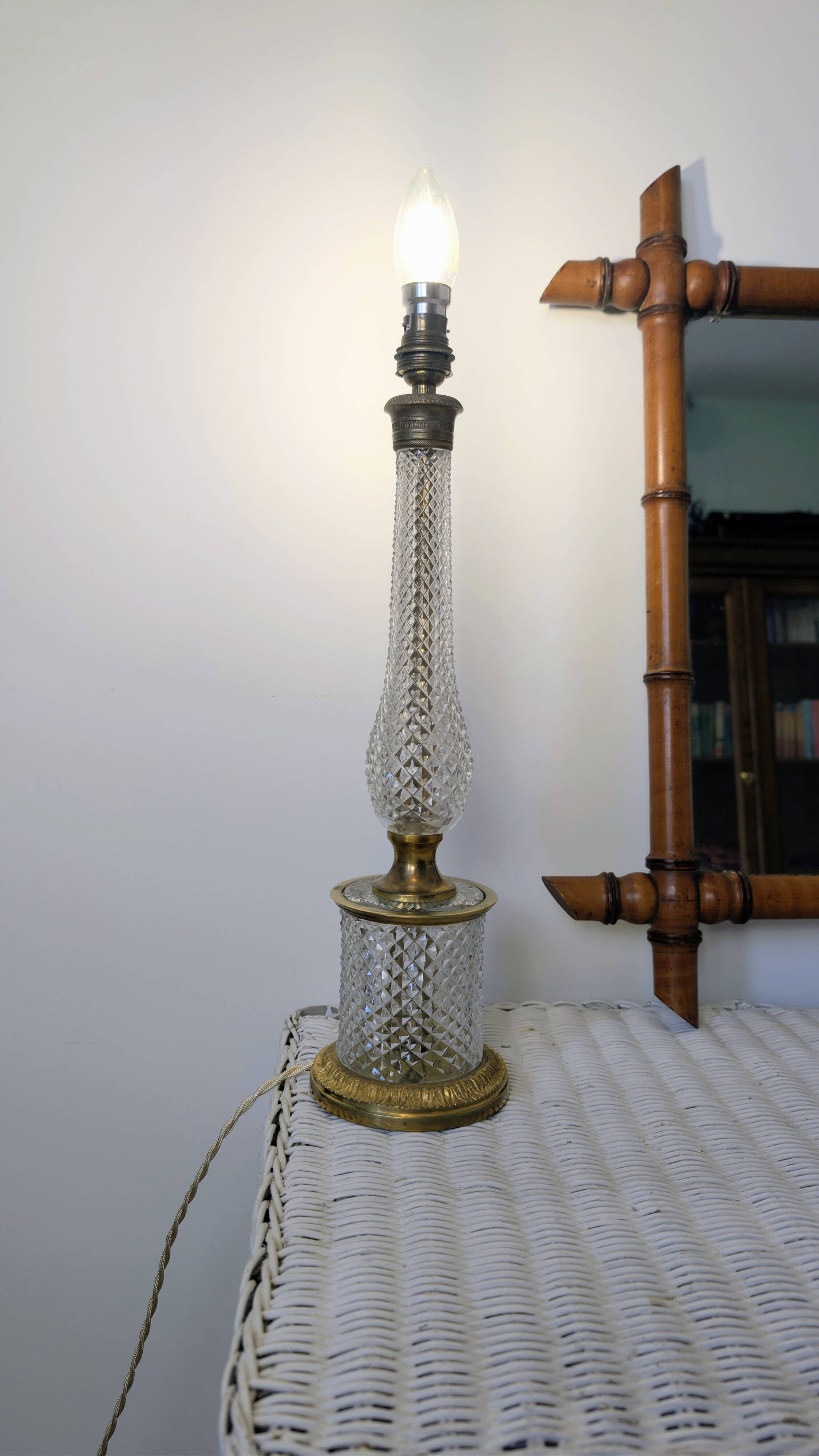 Cut crystal lamp with a gilded bronze mount, early 20th century.