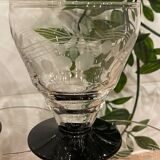 Set of 8 retro wine glasses in engraved glass