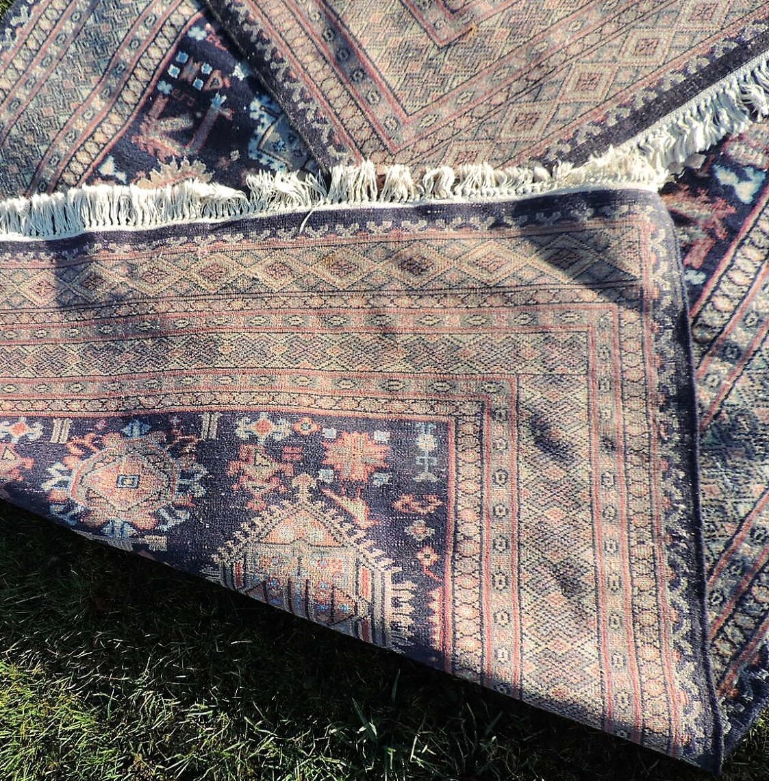 Oriental wool rug 140x238cm