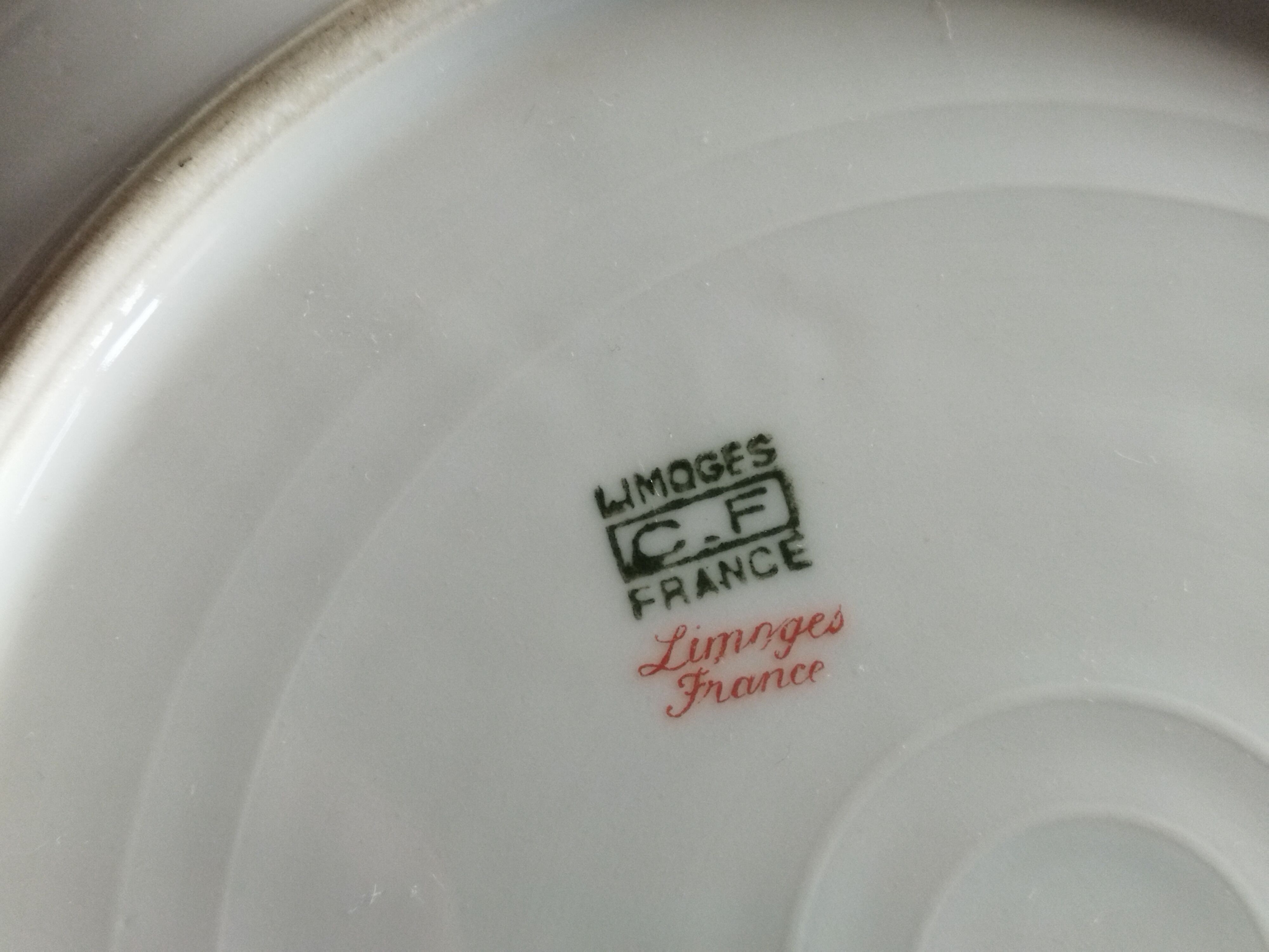 Platter and 11 dessert plates in Chapus Frères Limoges porcelain