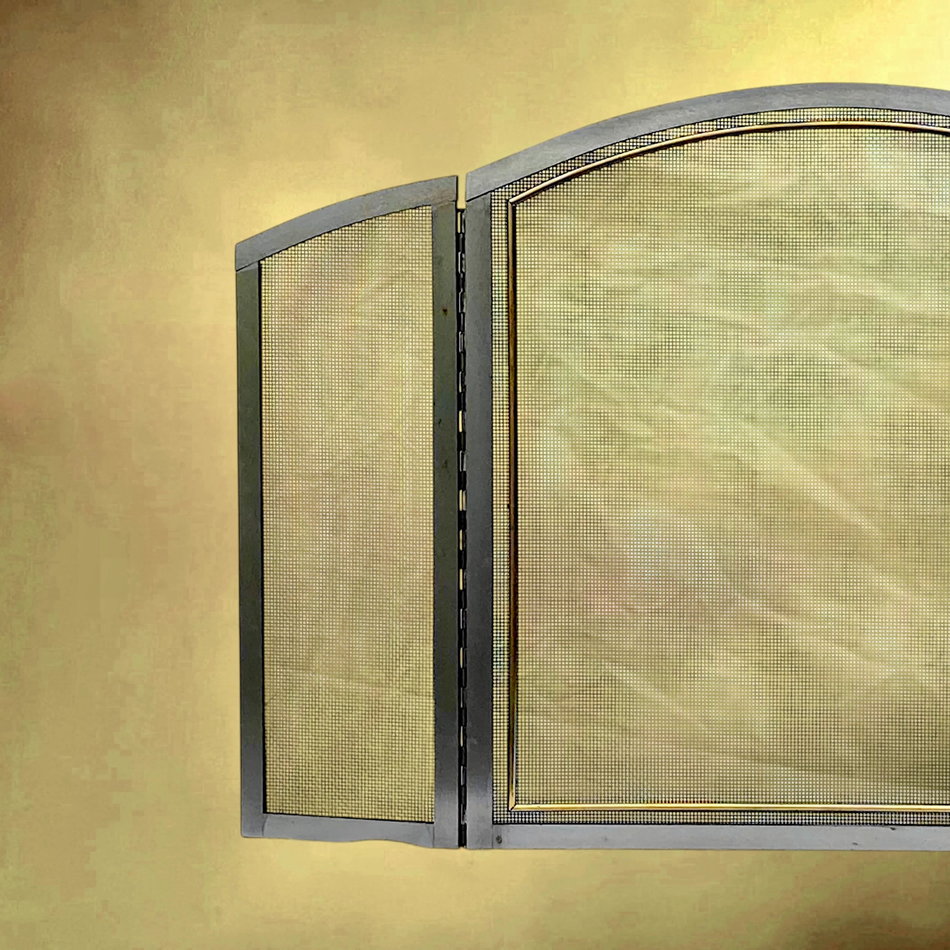 Folding fireplace screen in brushed steel and gilded brass – 1960s