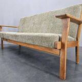 Canapé 3 places par Hans J. Wegner pour Getama, Danemark, années 1960