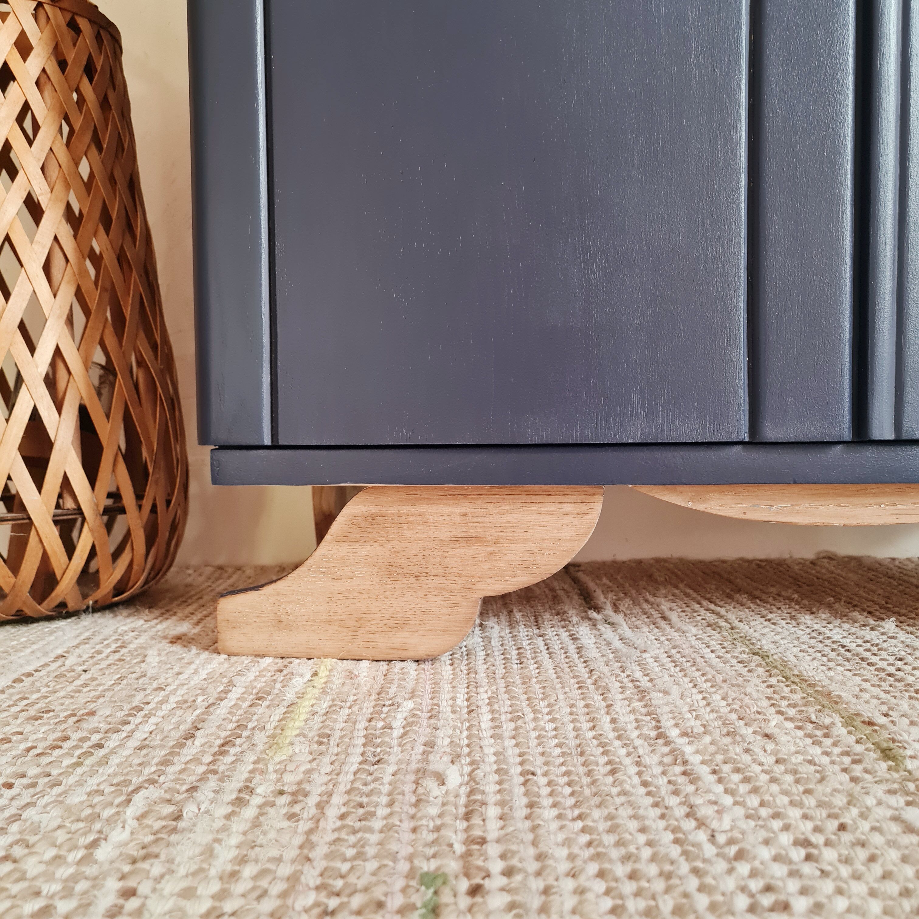 Art Deco buffet feet moustache renovated Blue