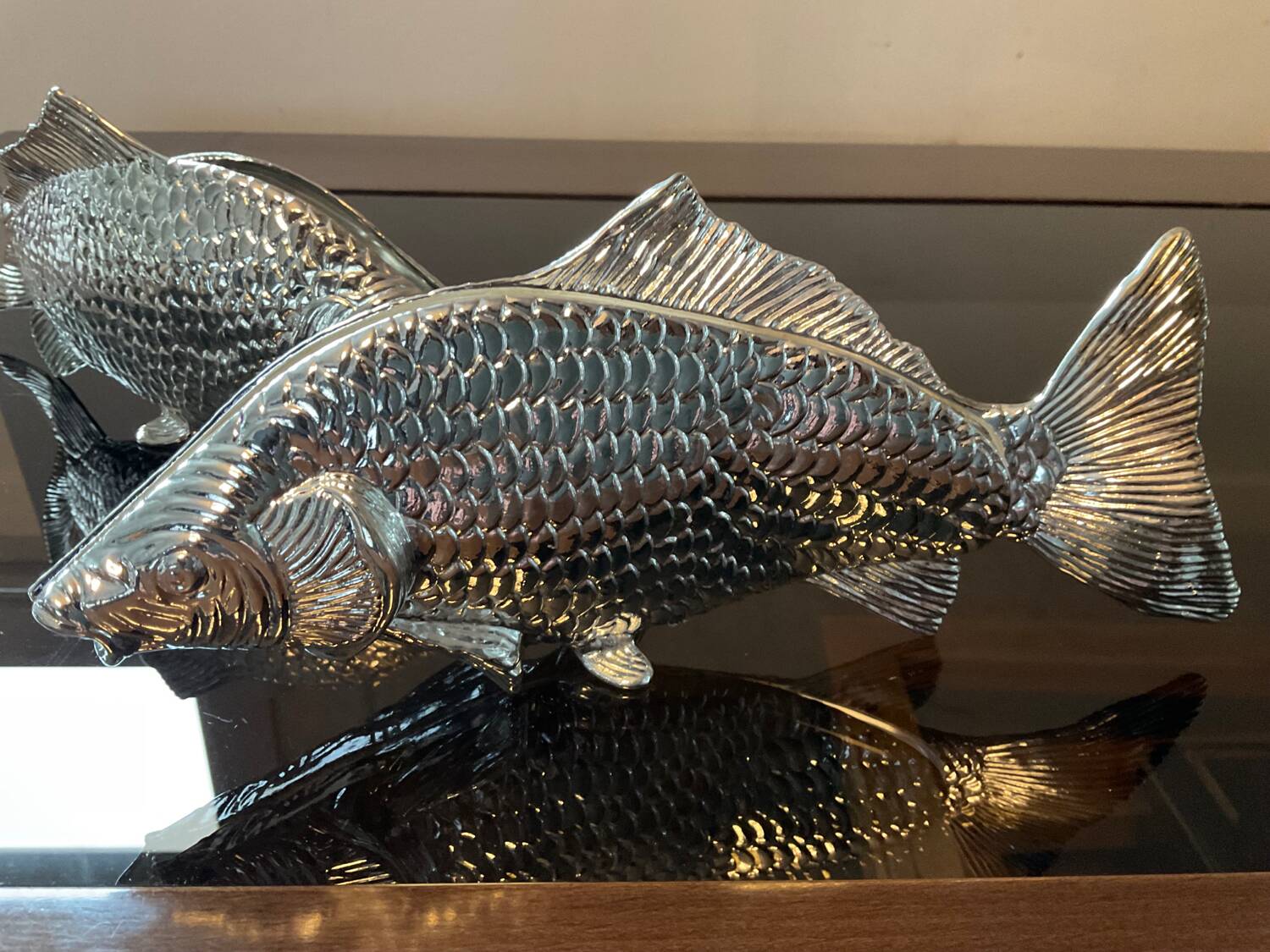 Pair of vintage fish mail holders in silver metal