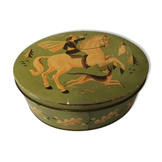 Oval metal box