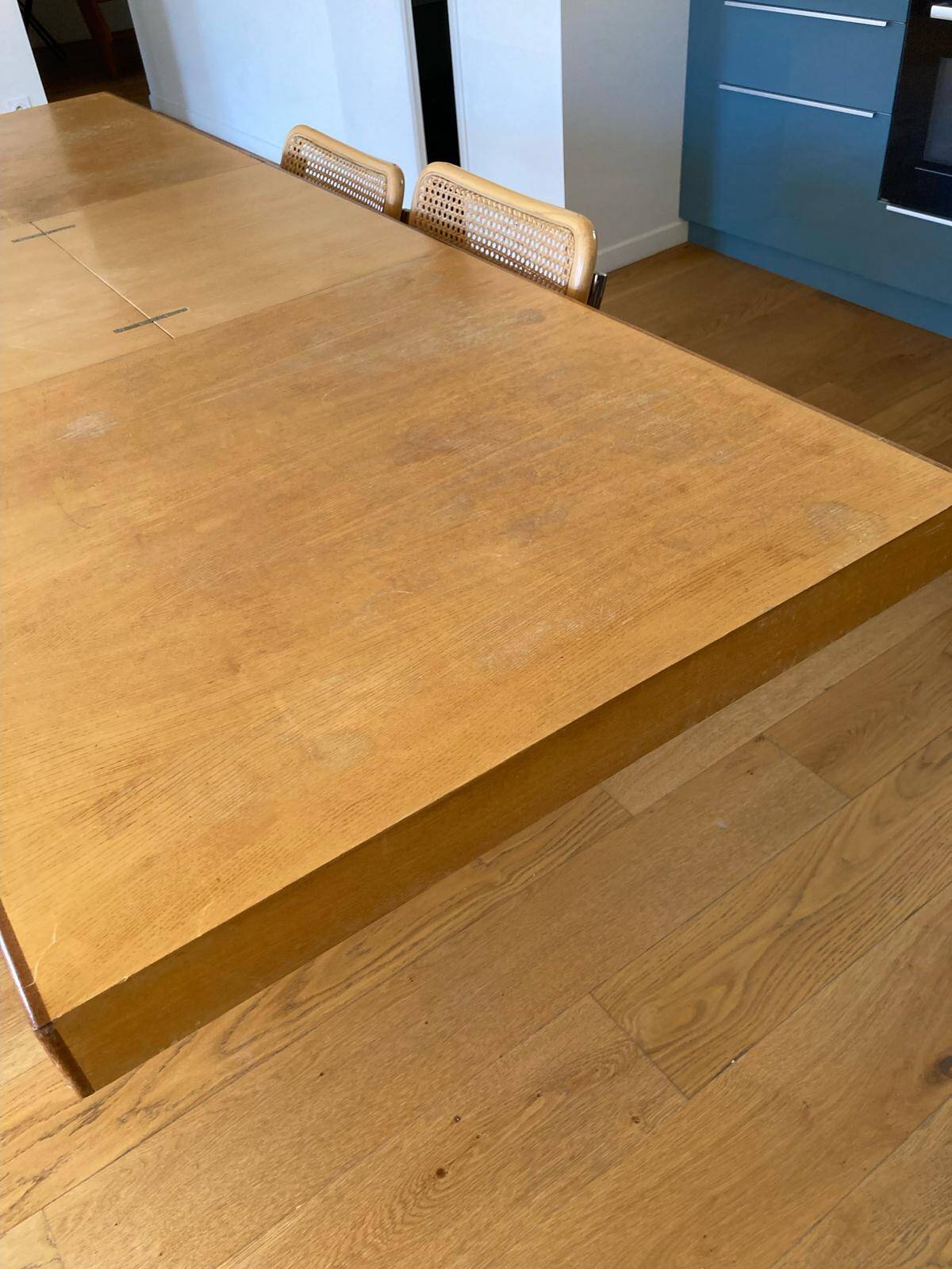 Dining room table