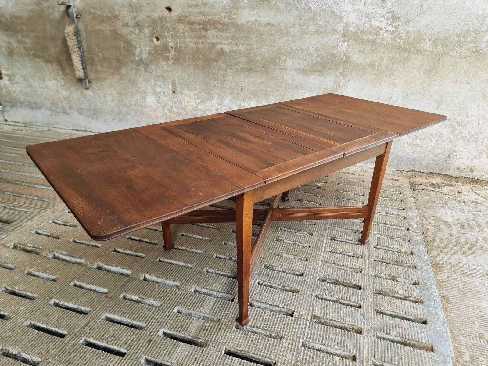 Antique extendable table dining table oak