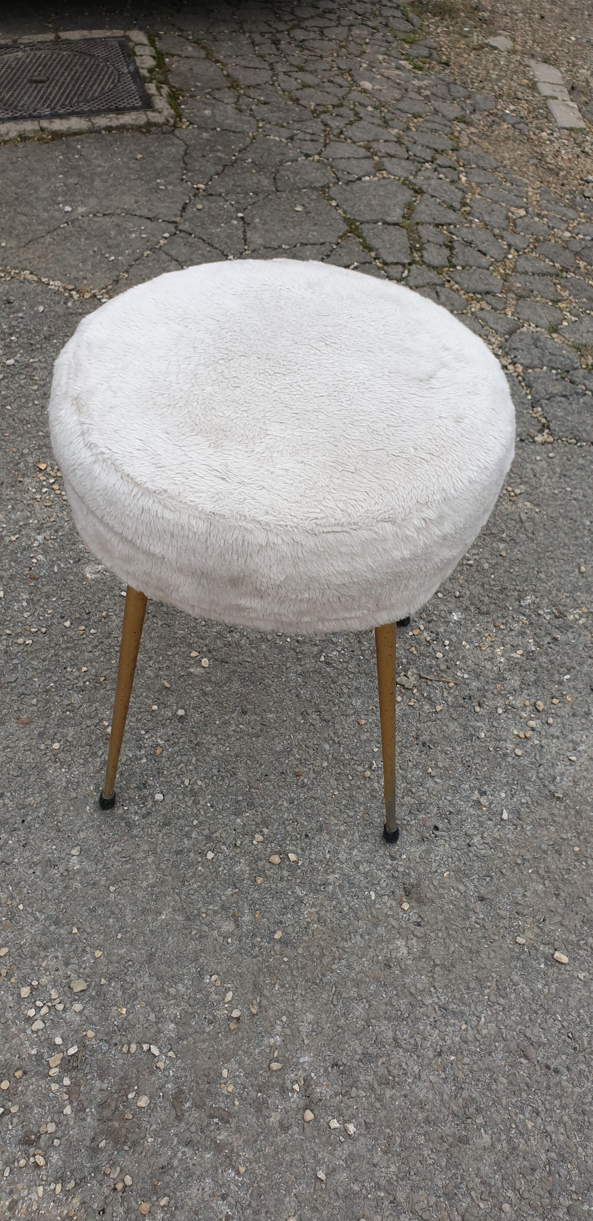 Stool moumoute year 60s