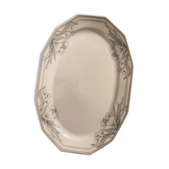 Porcelain dish