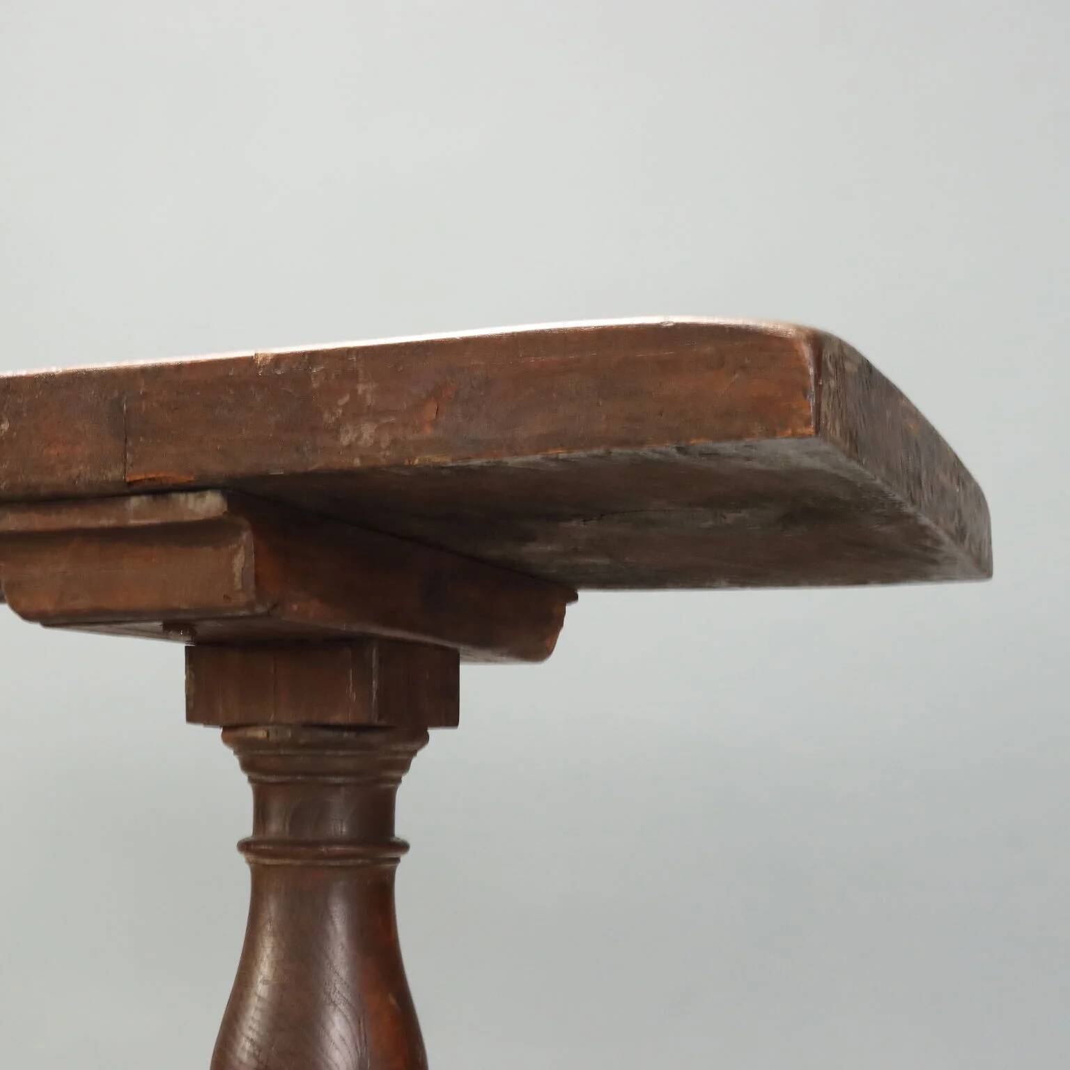 Table en châtaignier fin XIXe siècle