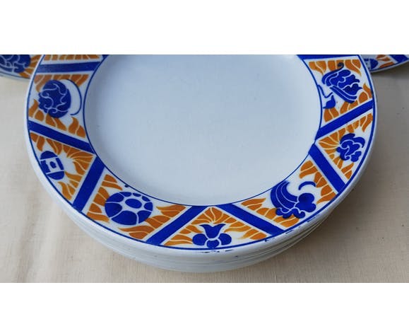 11 Art Deco dessert plates