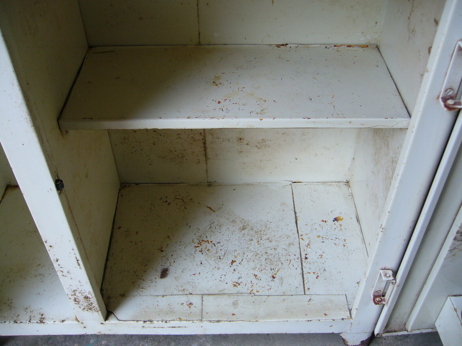 Three-door metal cabinet old CDS France