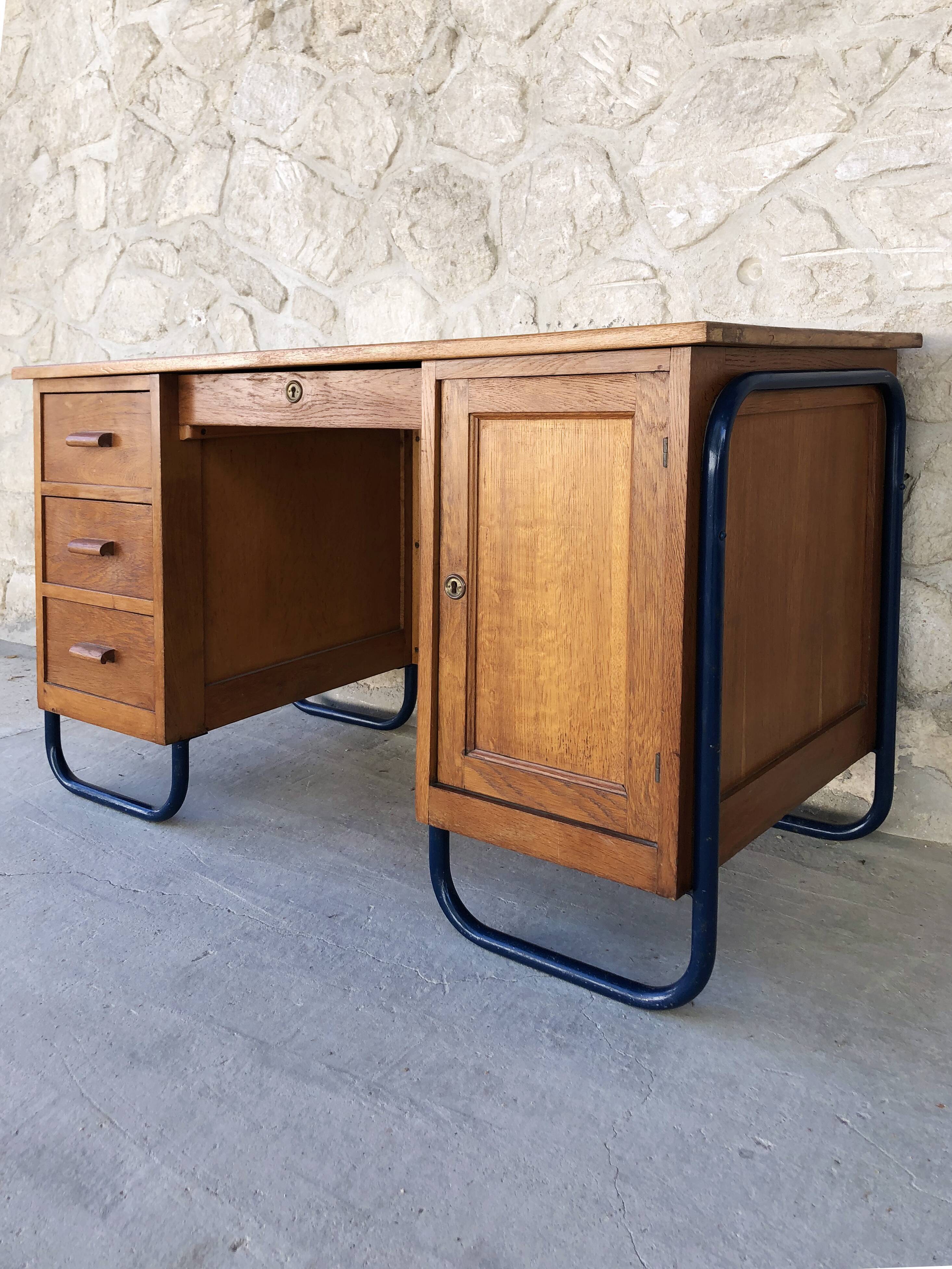 Schoolmaster's office