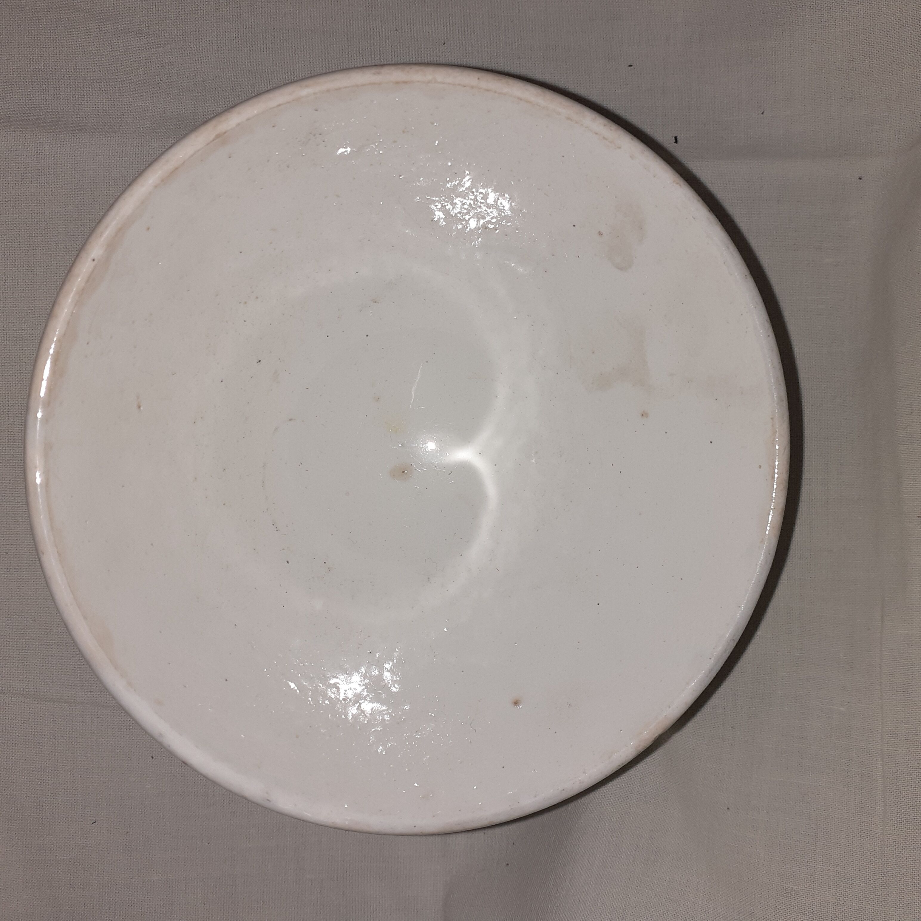 Small bowl decor a poie in faience