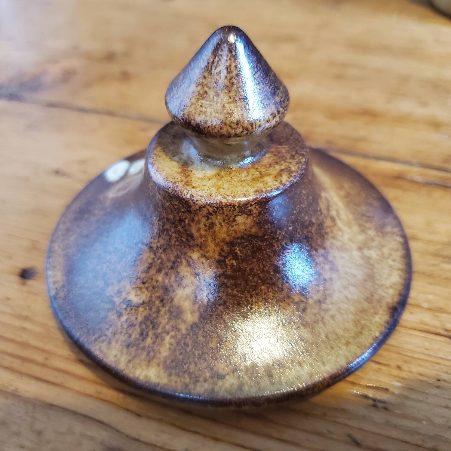 Pot signed La Roue Vallauris in ceramic