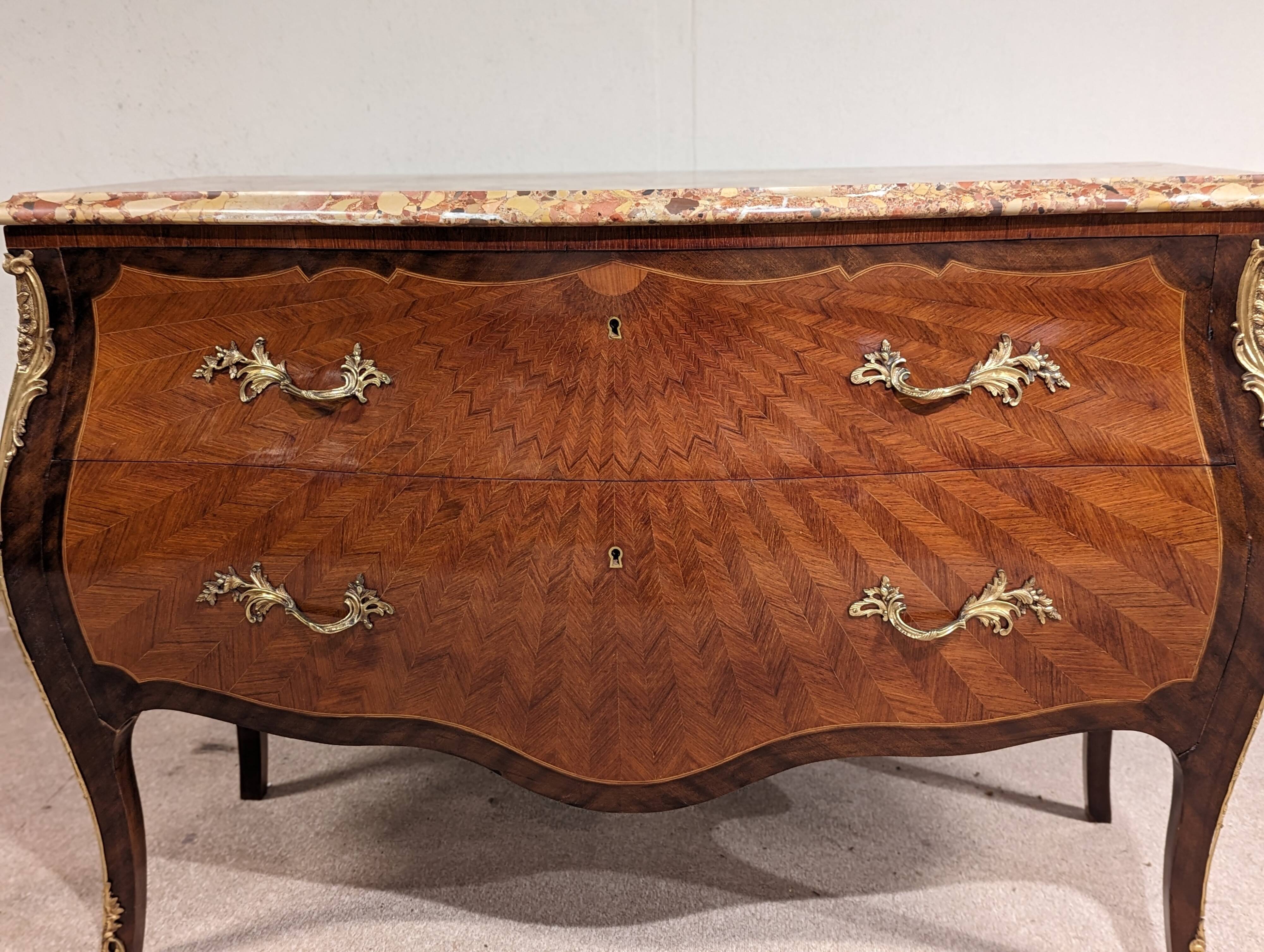 Louis XV chest of drawers stamped F.Daide