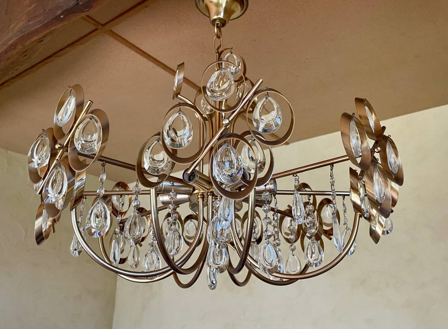 Lustre awarded to Gaetano Sciolari for Palwa.