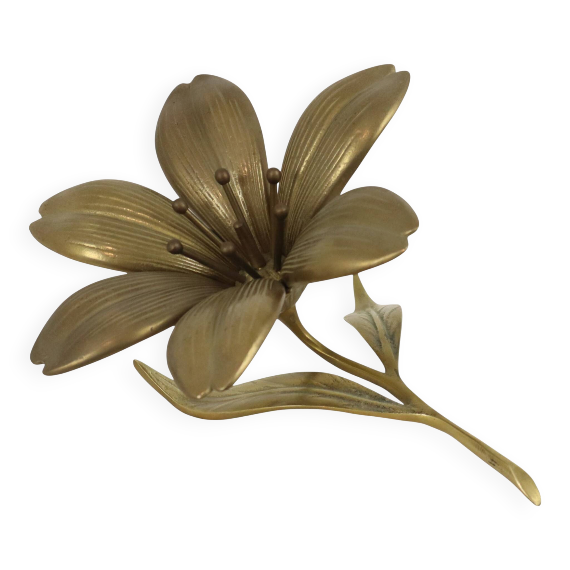 Sculpture figurine cendrier en laiton fleur de lys du milieu du siècle