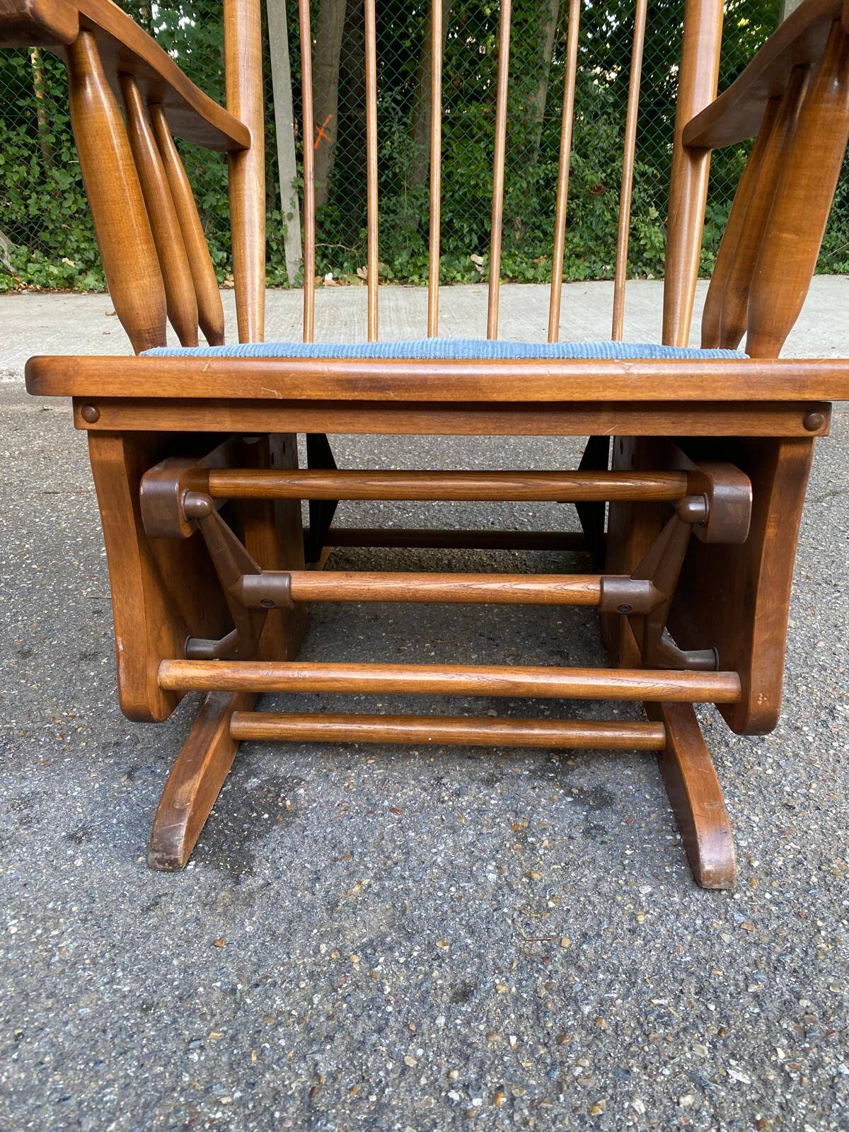 Towne Square American rocking chair