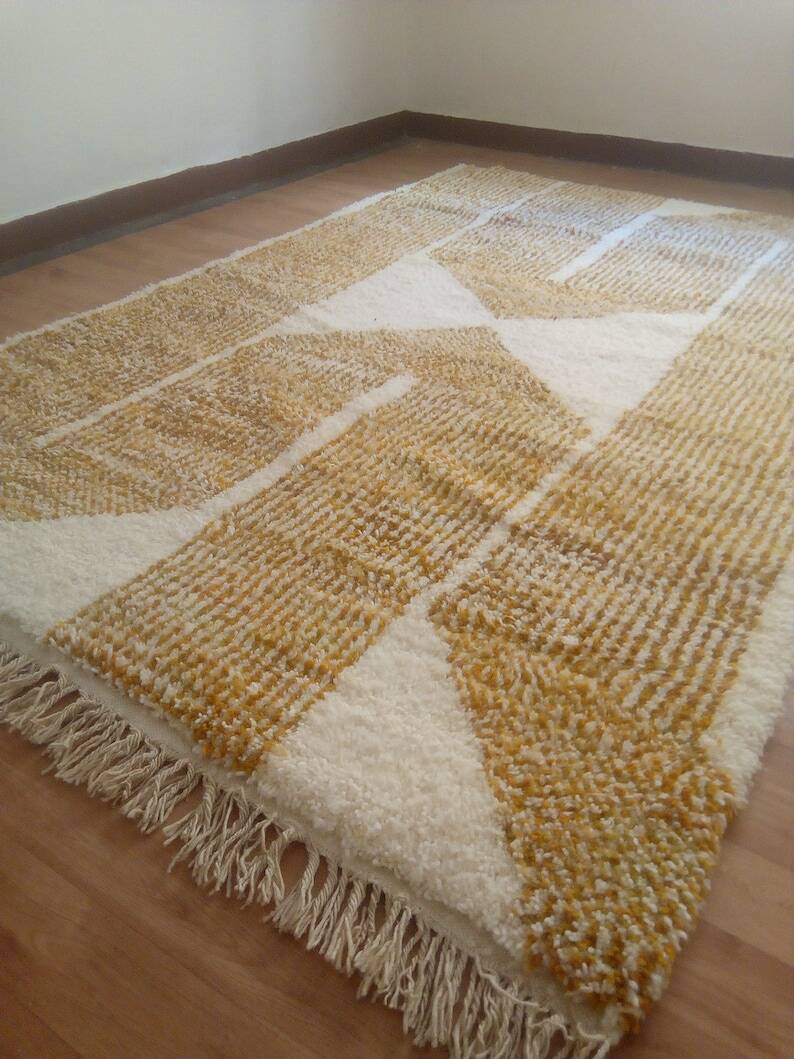 Handmade Moroccan rug, Berber wool rug 150/250cm.