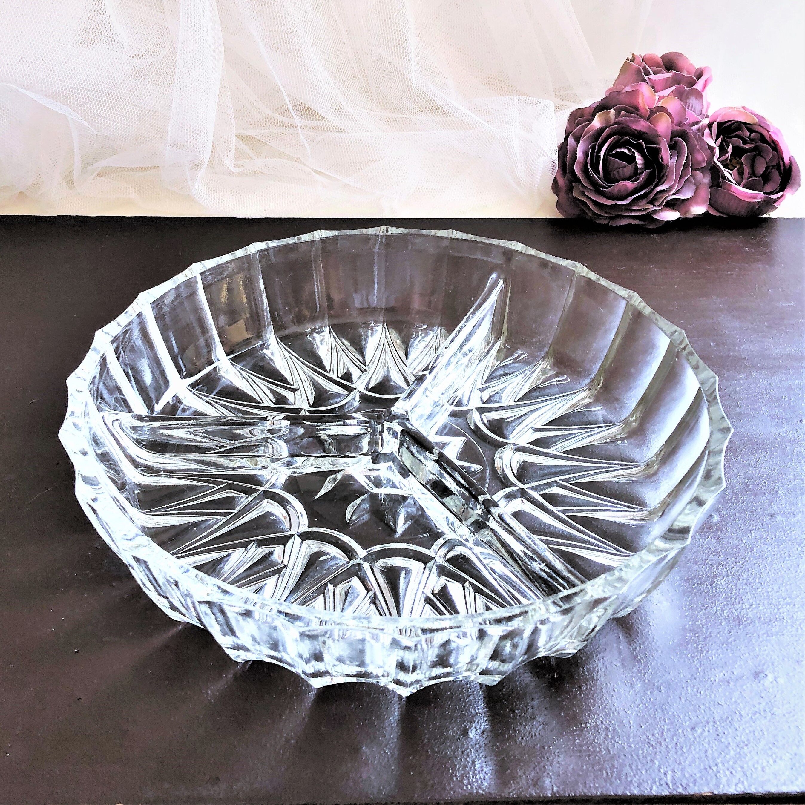 Serving dish called "beggar" with 3 compartments cut glass
