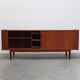 Buffet en teck danois avec portes tambour, années 1960.