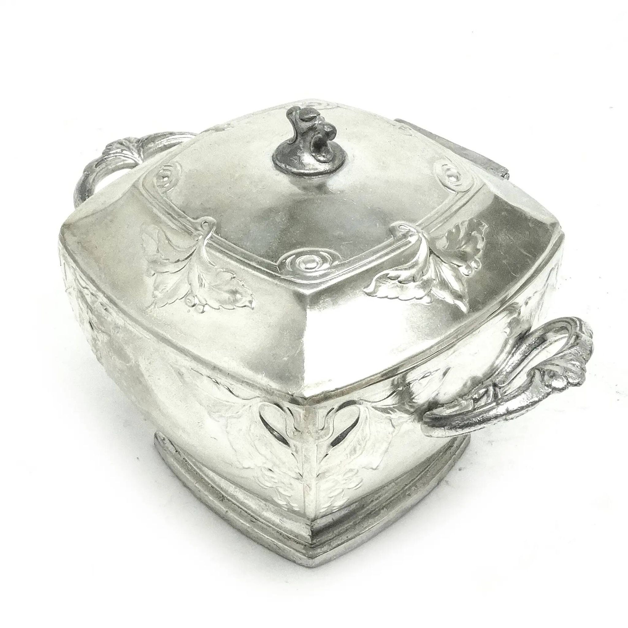 Sugar bowl, Art Nouveau, silver-plated brass, Bracia Buch, Poland, early 20th century