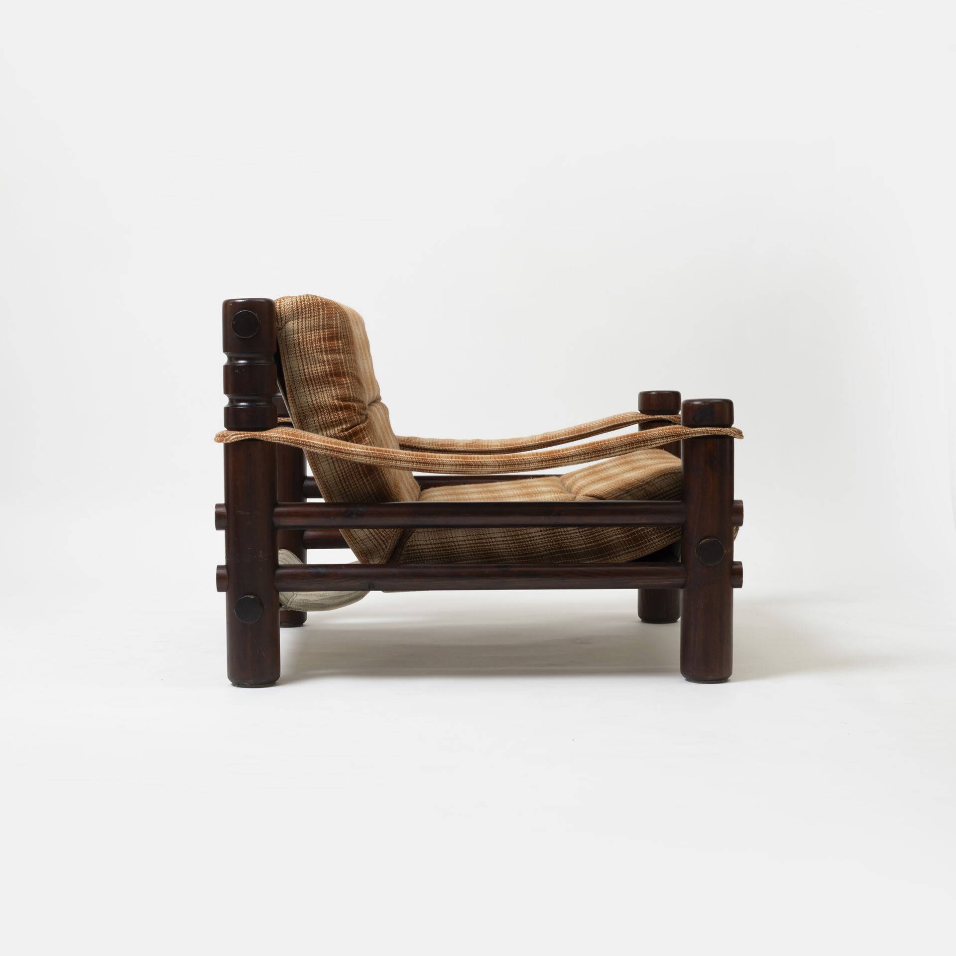 Set of 2 lounge chairs and coffe table model 'Bjorn' by Aleksander Kuczma, Poland, 1970s