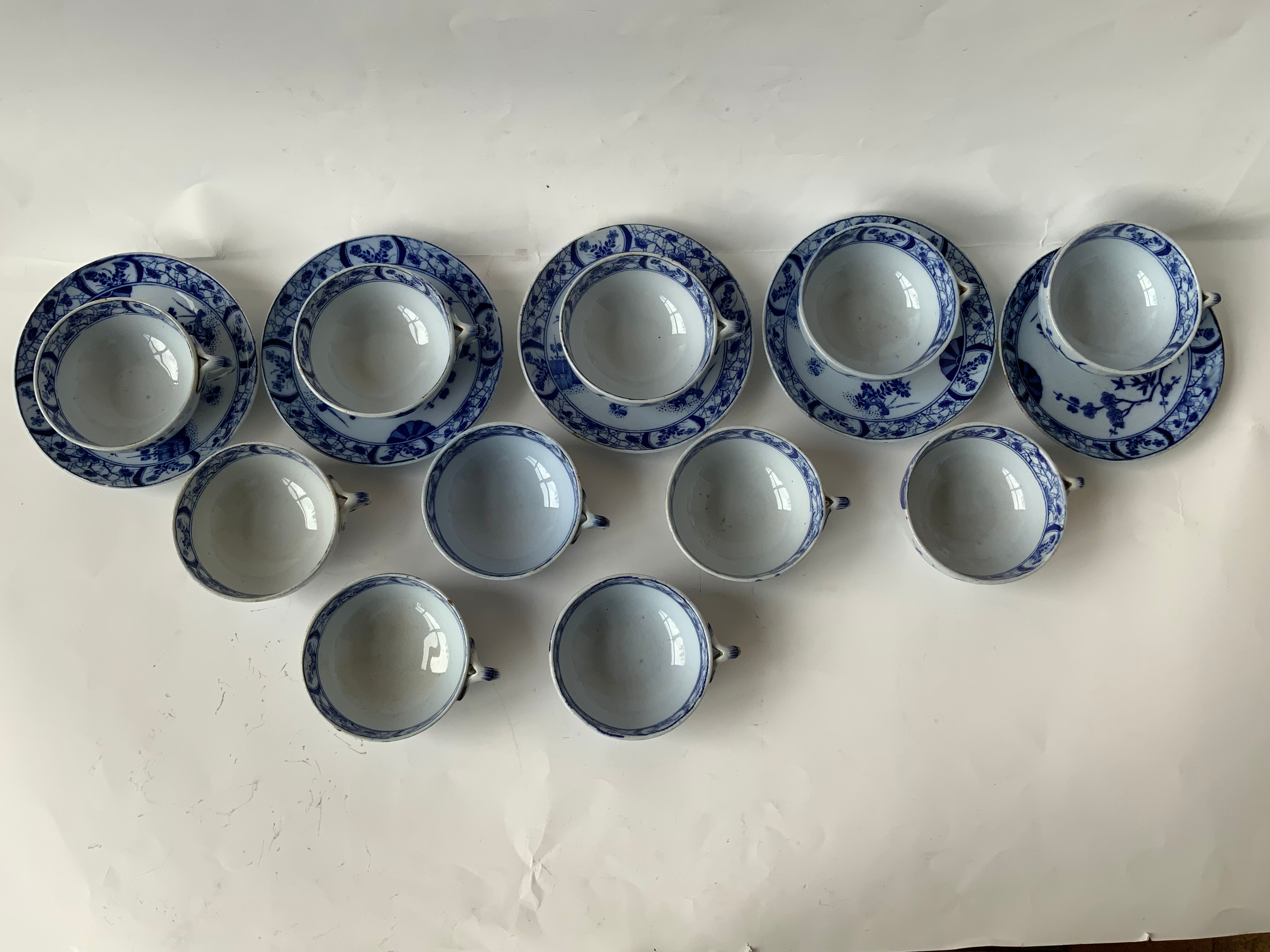 Old cups Creil & Montereau