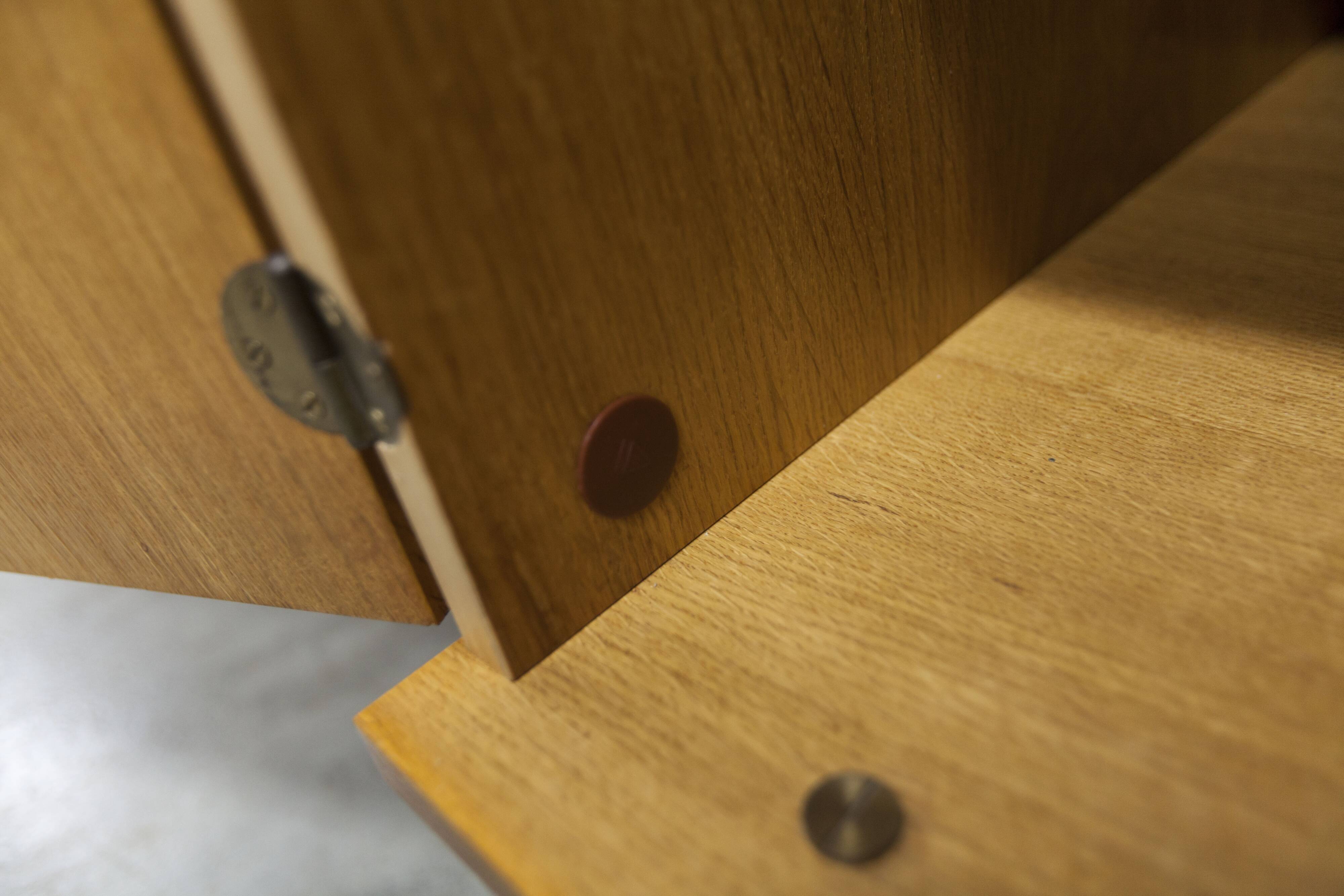 Scandinavian 3-door wardrobe in blond teak
