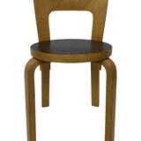 Chaise vintage modèle 65 par Alvar Aalto pour Artek (Linoléum noir)